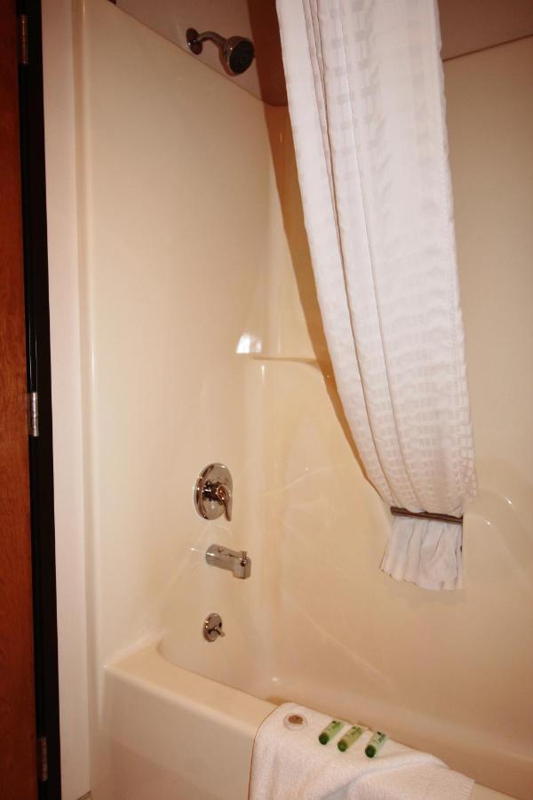 Homestead Inn And Suites Hardin Екстер'єр фото