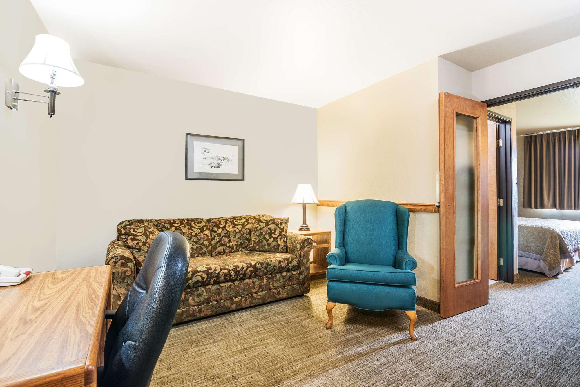 Homestead Inn And Suites Hardin Екстер'єр фото