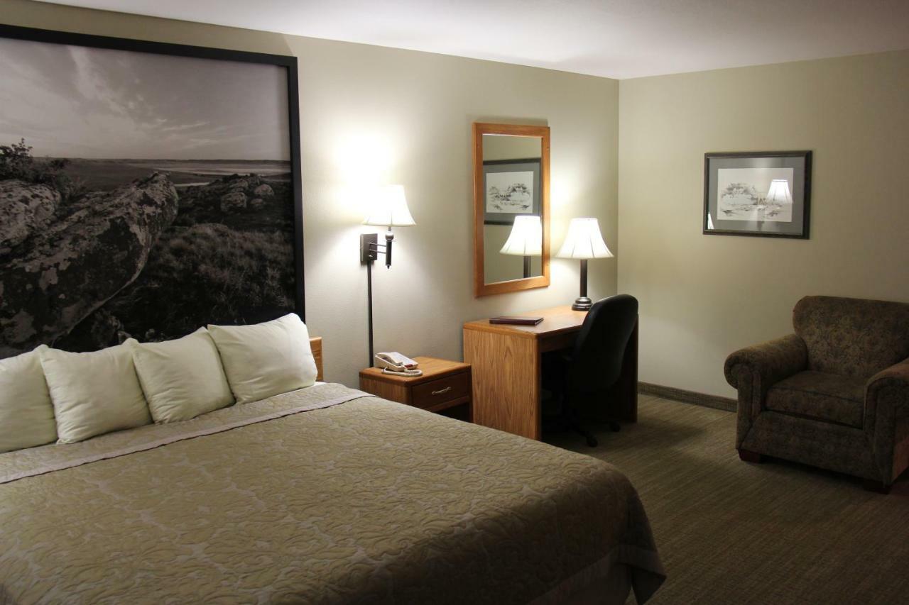 Homestead Inn And Suites Hardin Екстер'єр фото