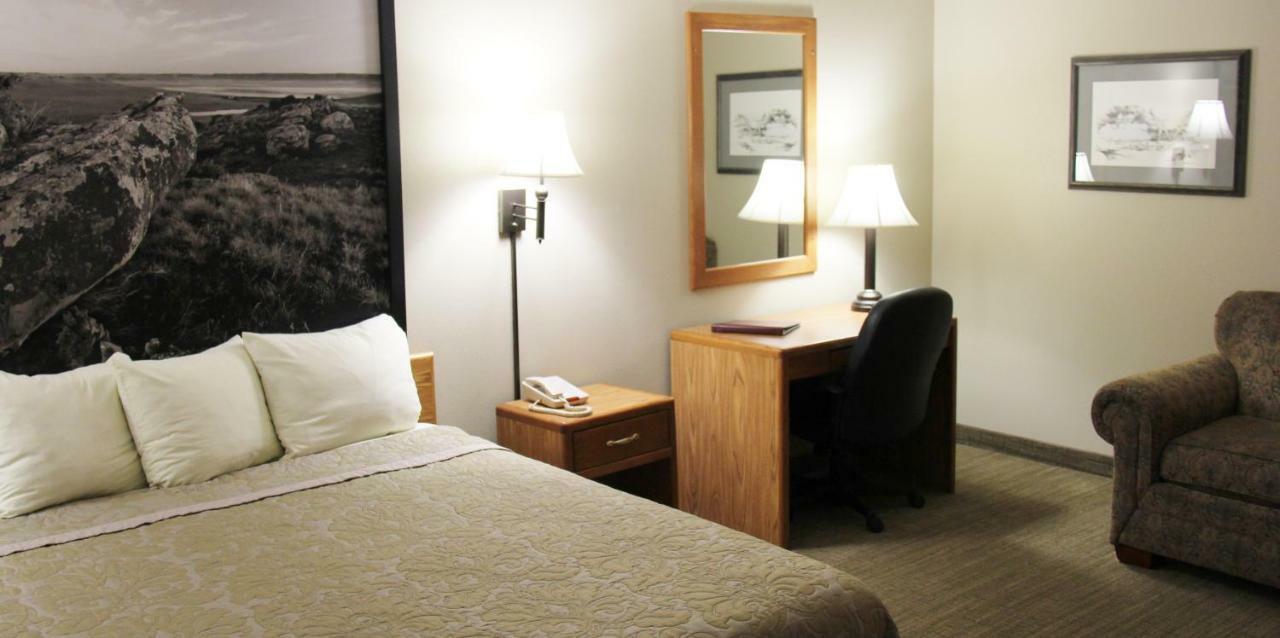 Homestead Inn And Suites Hardin Екстер'єр фото