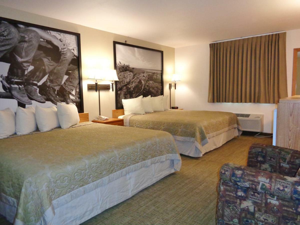Homestead Inn And Suites Hardin Екстер'єр фото